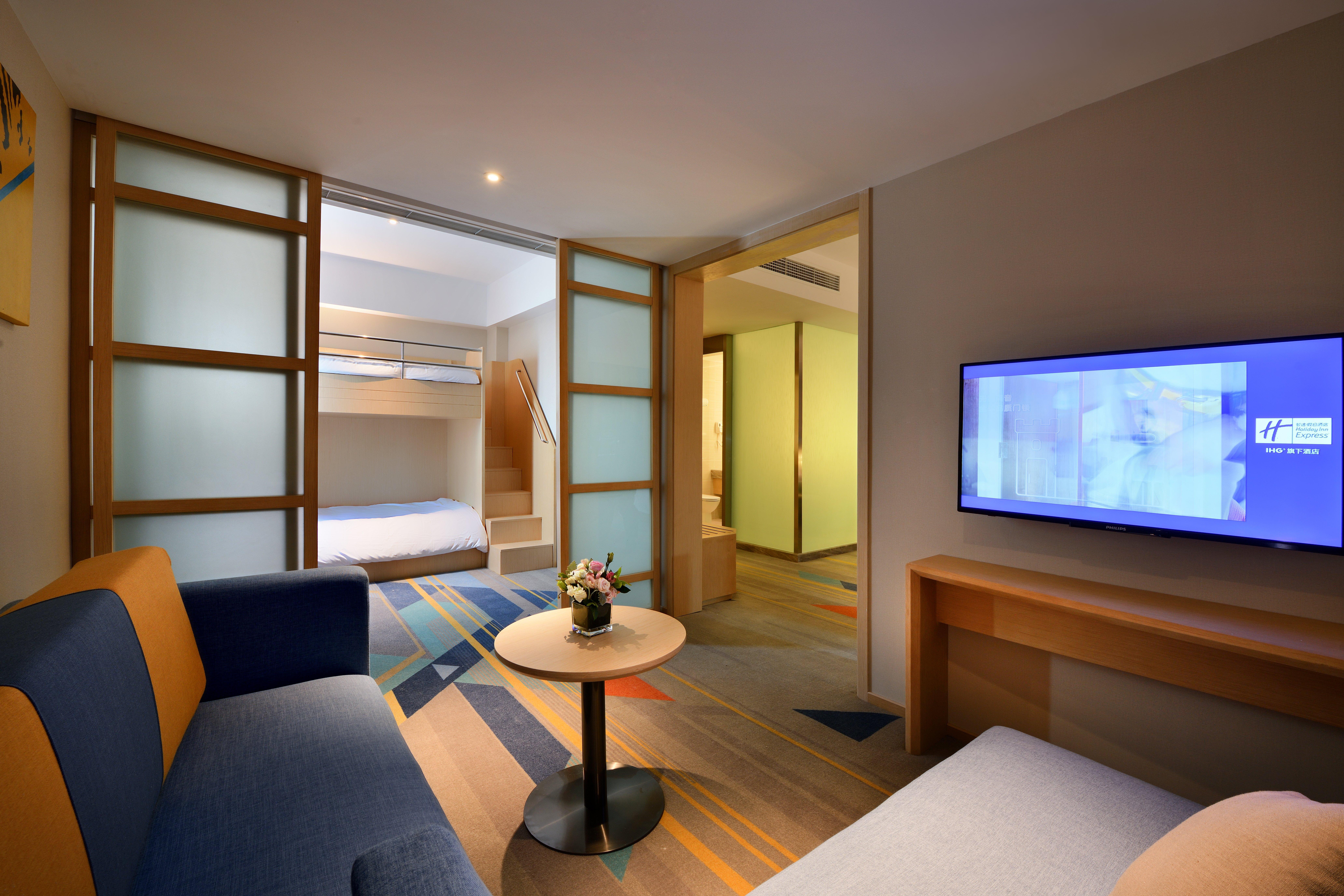 Holiday Inn Express Chengdu Tianhe By Ihg Pixian Εξωτερικό φωτογραφία