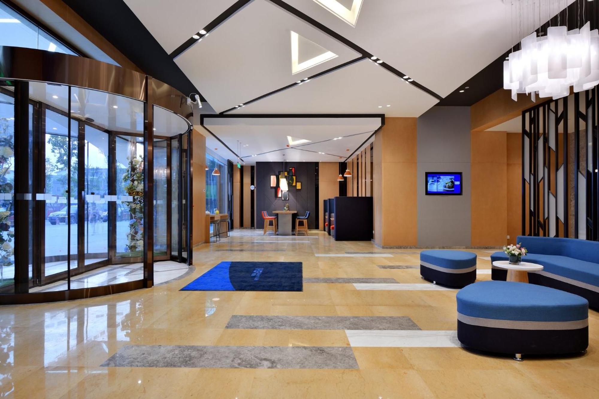 Holiday Inn Express Chengdu Tianhe By Ihg Pixian Εξωτερικό φωτογραφία