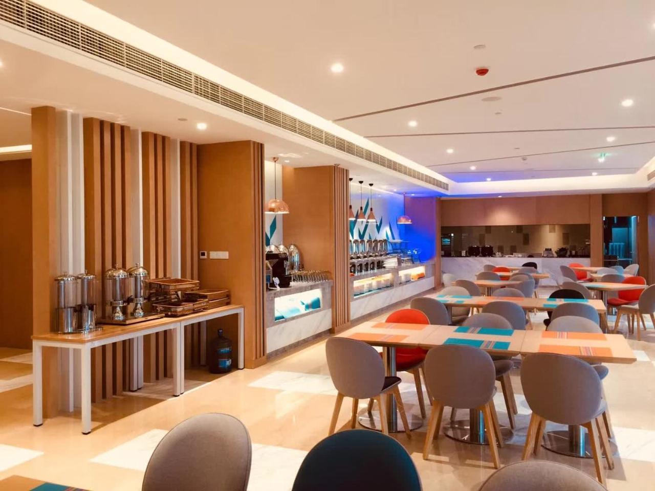 Holiday Inn Express Chengdu Tianhe By Ihg Pixian Εξωτερικό φωτογραφία